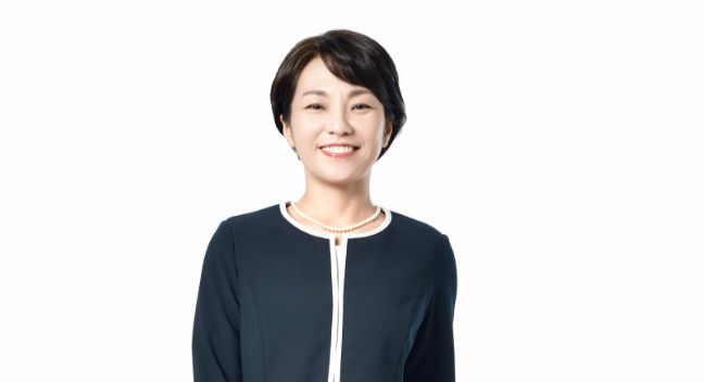 稲村和美さんの家族構成は夫と娘の3人家族！